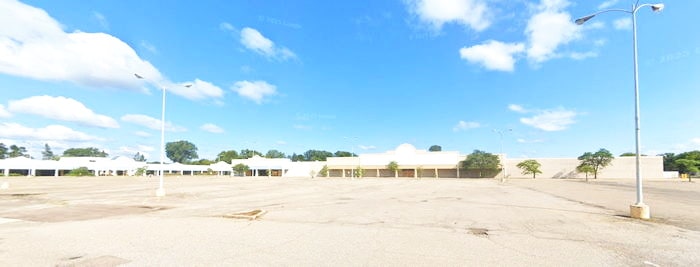 K-Mart (Kmart) - Livonia - 33400 W Seven Mile Rd